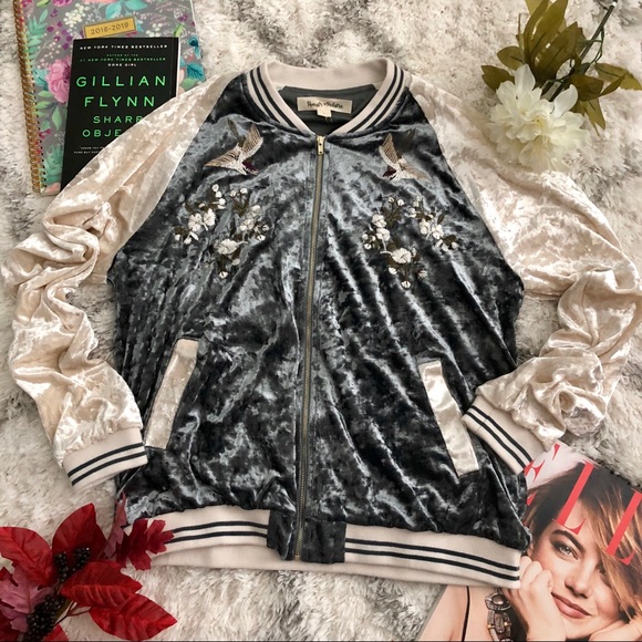 🖤Cold Hearted Velvet Bomber🖤 - Picture 2 of 4